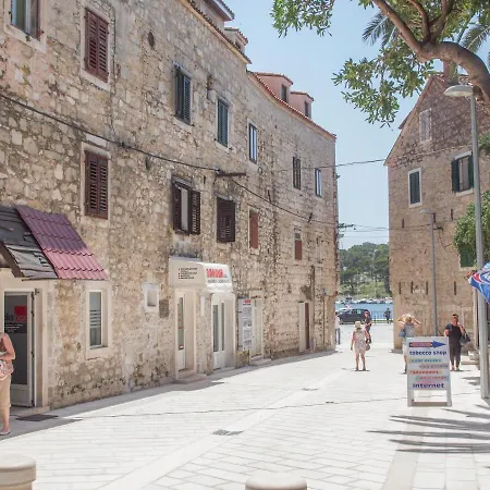Lanterna * Makarska