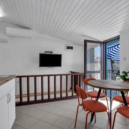 Apartment Lanterna *